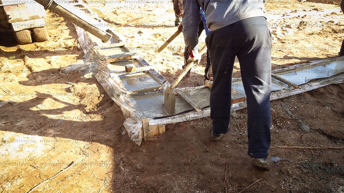 Фундамент, ростверк, плита, ростверк на сваях, ростверк с плитой, утепленная плита,
									устройство, монолитный, фото фундамент, Как построить фундамент фото