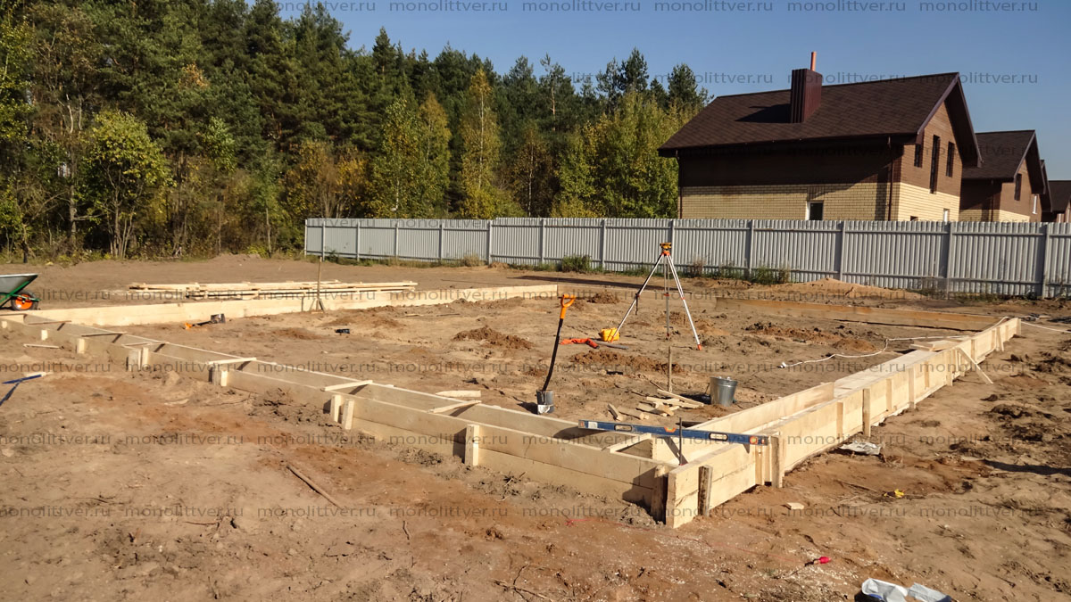 Фундамент, ростверк, плита, ростверк на сваях, ростверк с плитой, утепленная плита,
									устройство, монолитный, фото фундамент, Как построить фундамент фото