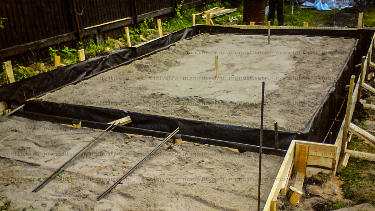 Фундамент,  плита, монолитная плита, фундамент для гаража, фундамент плита для гаража,
									устройство фундамента для гаража, монолитный, фото фундамента, Как построить фундамент фото