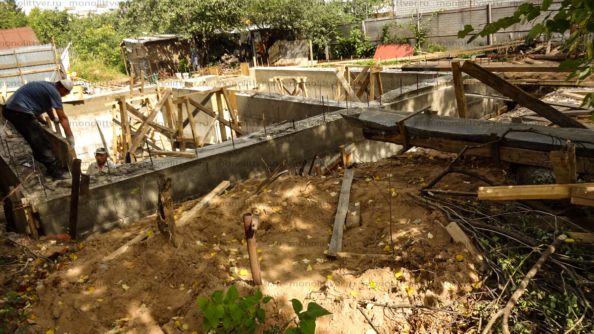 Фундамент, ростверк, плита, ростверк на сваях, ростверк с плитой, утепленная плита,
									устройство, монолитный, фото фундамент, Как построить фундамент фото