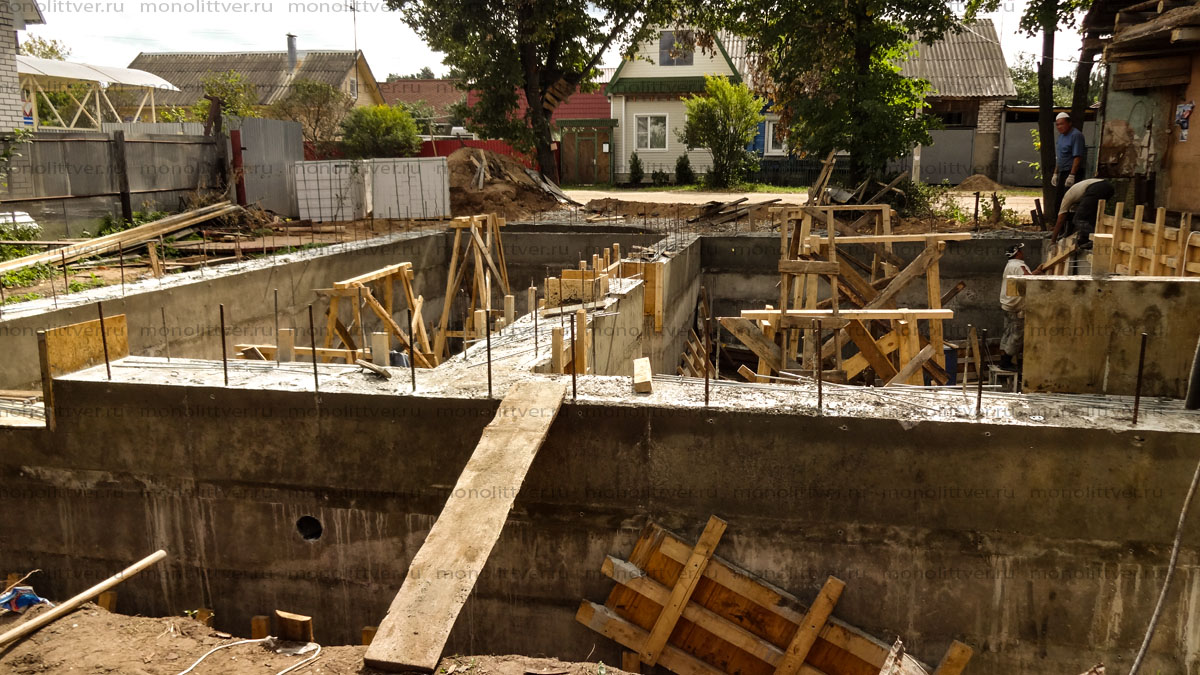 Фундамент, ростверк, плита, ростверк на сваях, ростверк с плитой, утепленная плита,
									устройство, монолитный, фото фундамент, Как построить фундамент фото