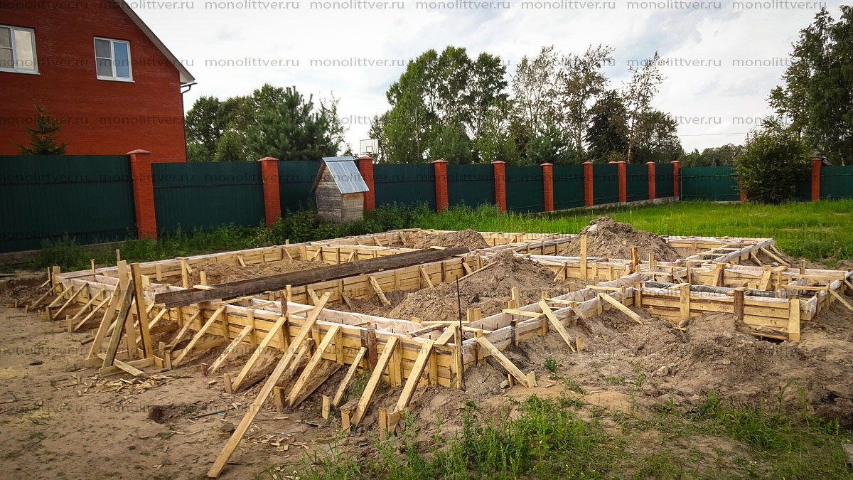 Фундамент, ростверк, плита, ростверк на сваях, ростверк с плитой, утепленная плита,
									устройство, монолитный, фото фундамент, Как построить фундамент фото