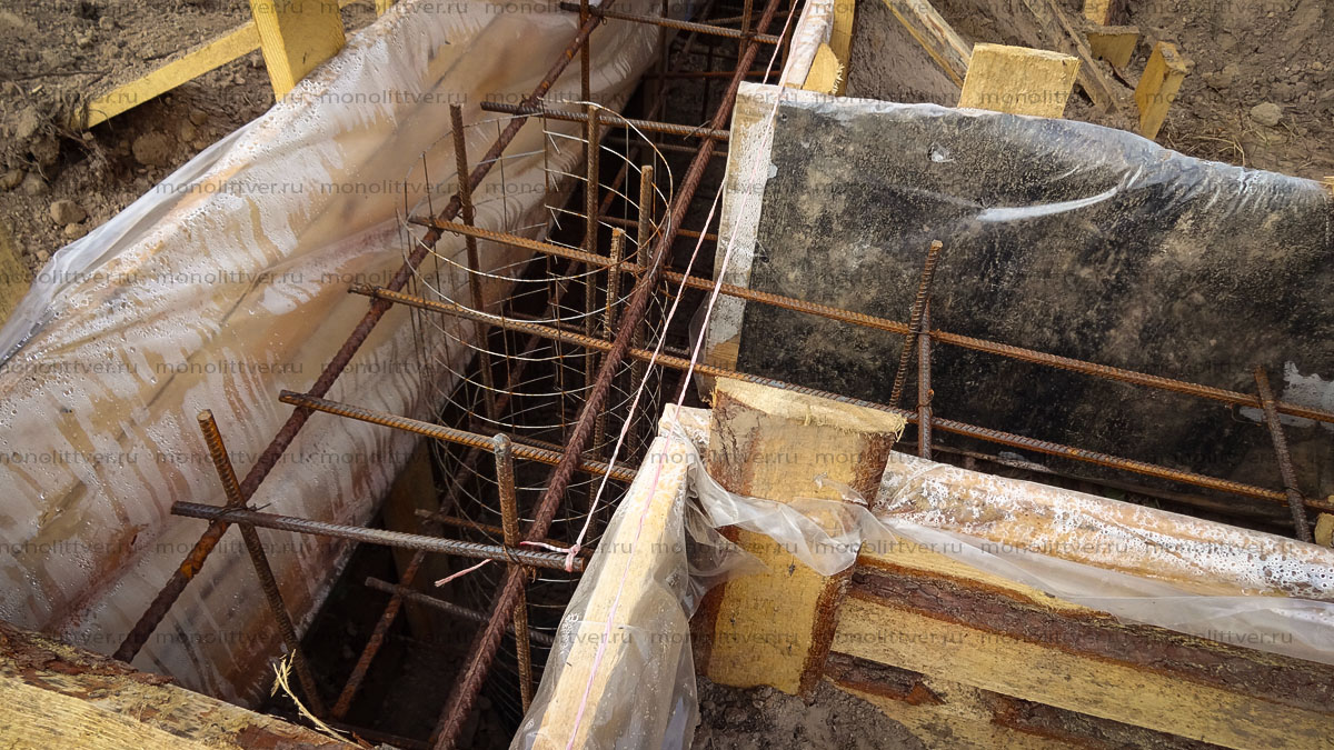 Фундамент, ростверк, плита, ростверк на сваях, ростверк с плитой, утепленная плита,
									устройство, монолитный, фото фундамент, Как построить фундамент фото