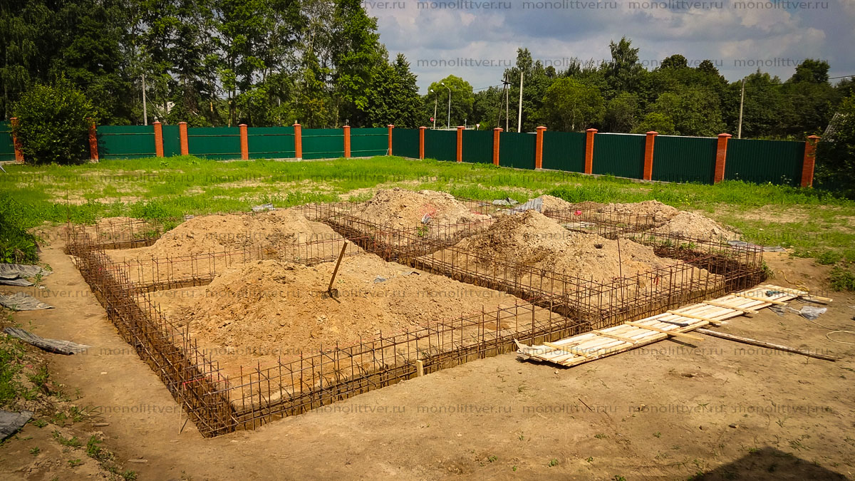 Фундамент, ростверк, плита, ростверк на сваях, ростверк с плитой, утепленная плита,
									устройство, монолитный, фото фундамент, Как построить фундамент фото